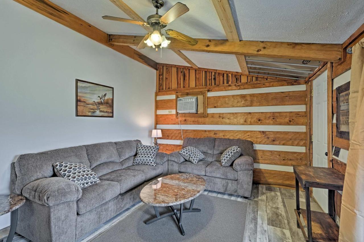 Rogersville Barn Apartment On 27 Acres With Pond! Exterior photo